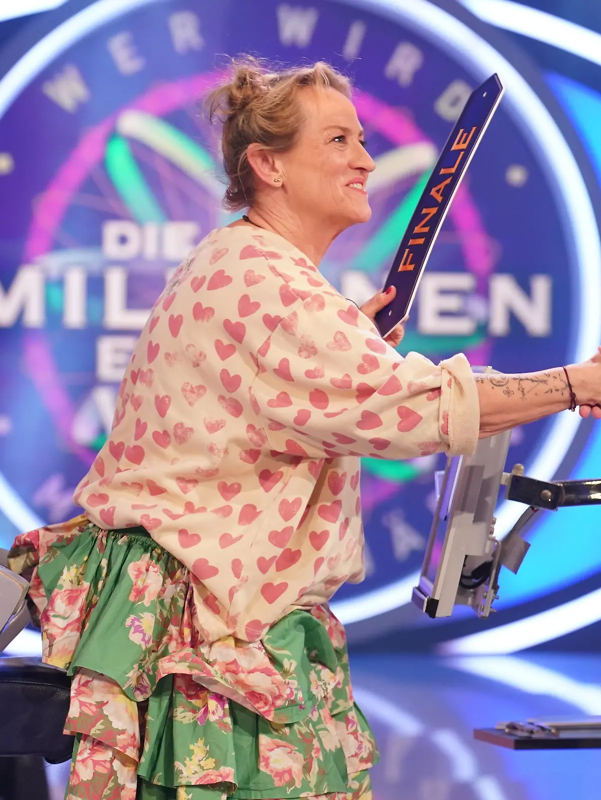 Achtung Sperrfrist für alle Medien bis 22.04.2025 I 23:45 Uhr

Andrea Helmes und Günther Jauch

+++ Die Verwendung des sendungsbezogenen Materials ist nur mit dem Hinweis und Verlinkung auf RTL+ gestattet. +++