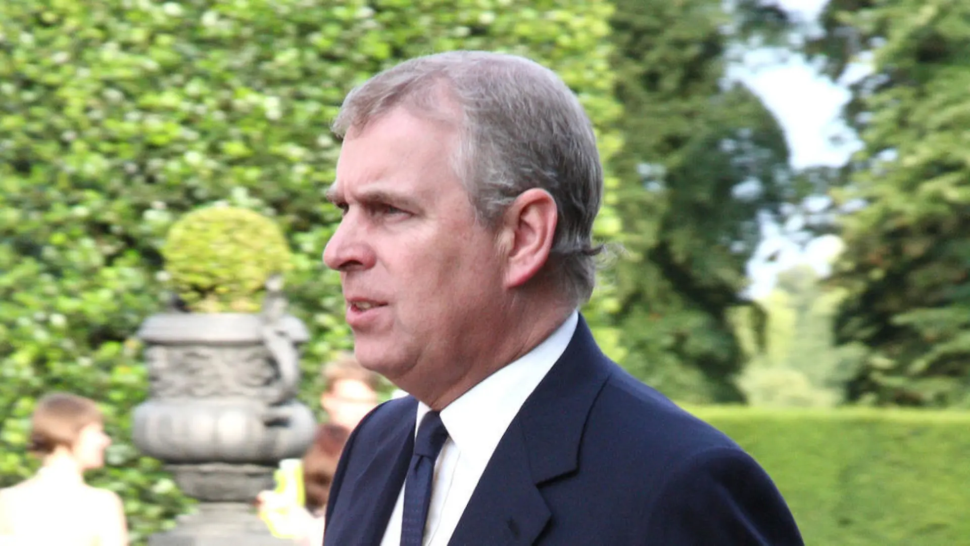 Übernachtete Prinz Andrew doch bei Jeffrey Epstein?