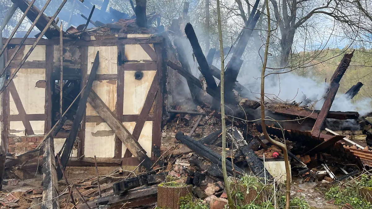 Haus von Armin Meiwes in Wüstefeld niedergebrannt.