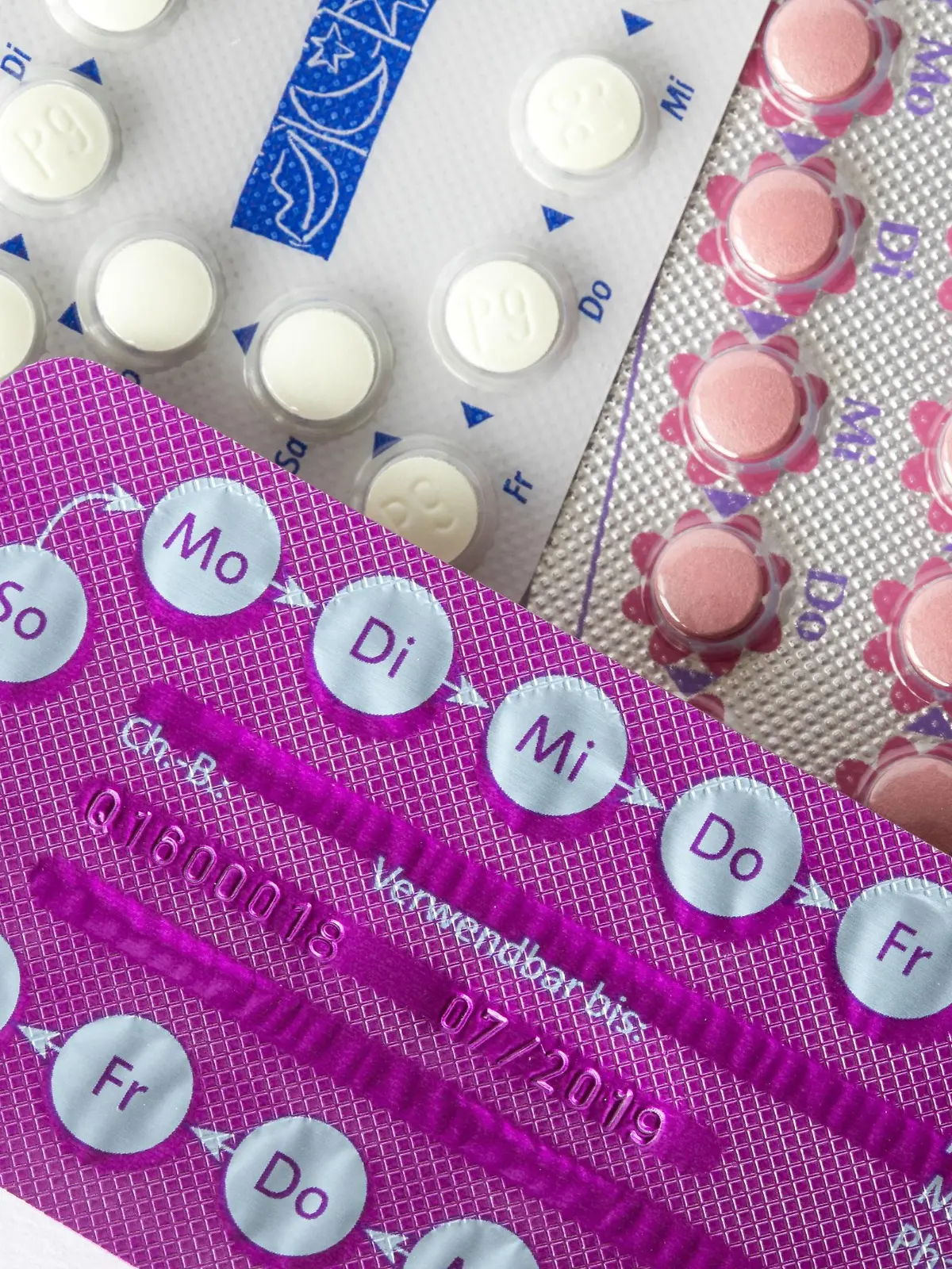 Antibabypille, Medikamente zur Empfängnisverhütung, Tablettenpackungen, *** Birth control pills contraceptive tablets  