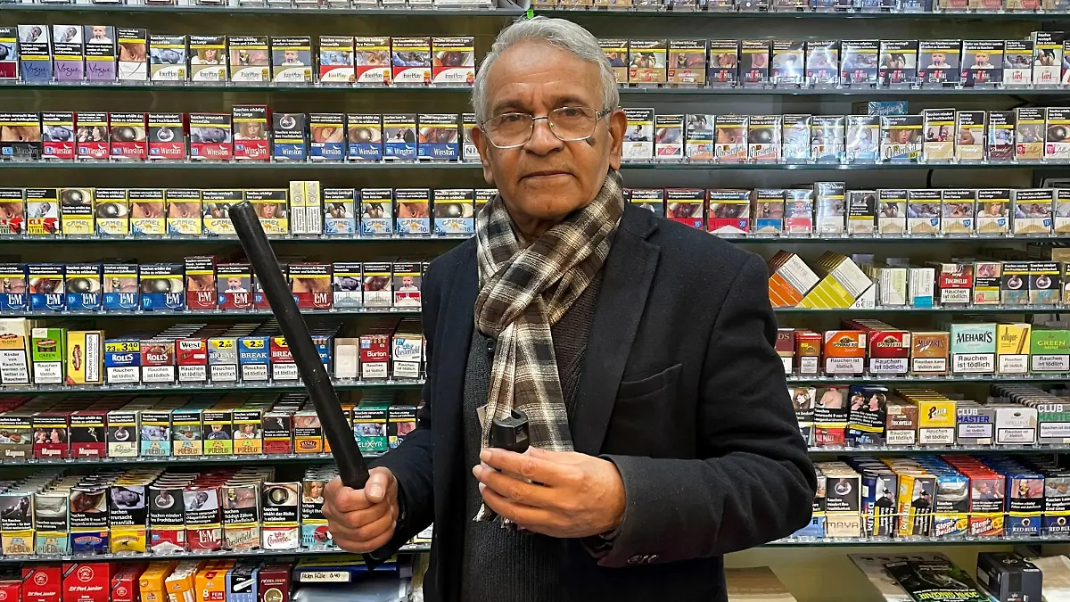 Pfefferspray und Gummiknüppel: Bei Sattar Mirza (64) haben Diebe keine Chance!