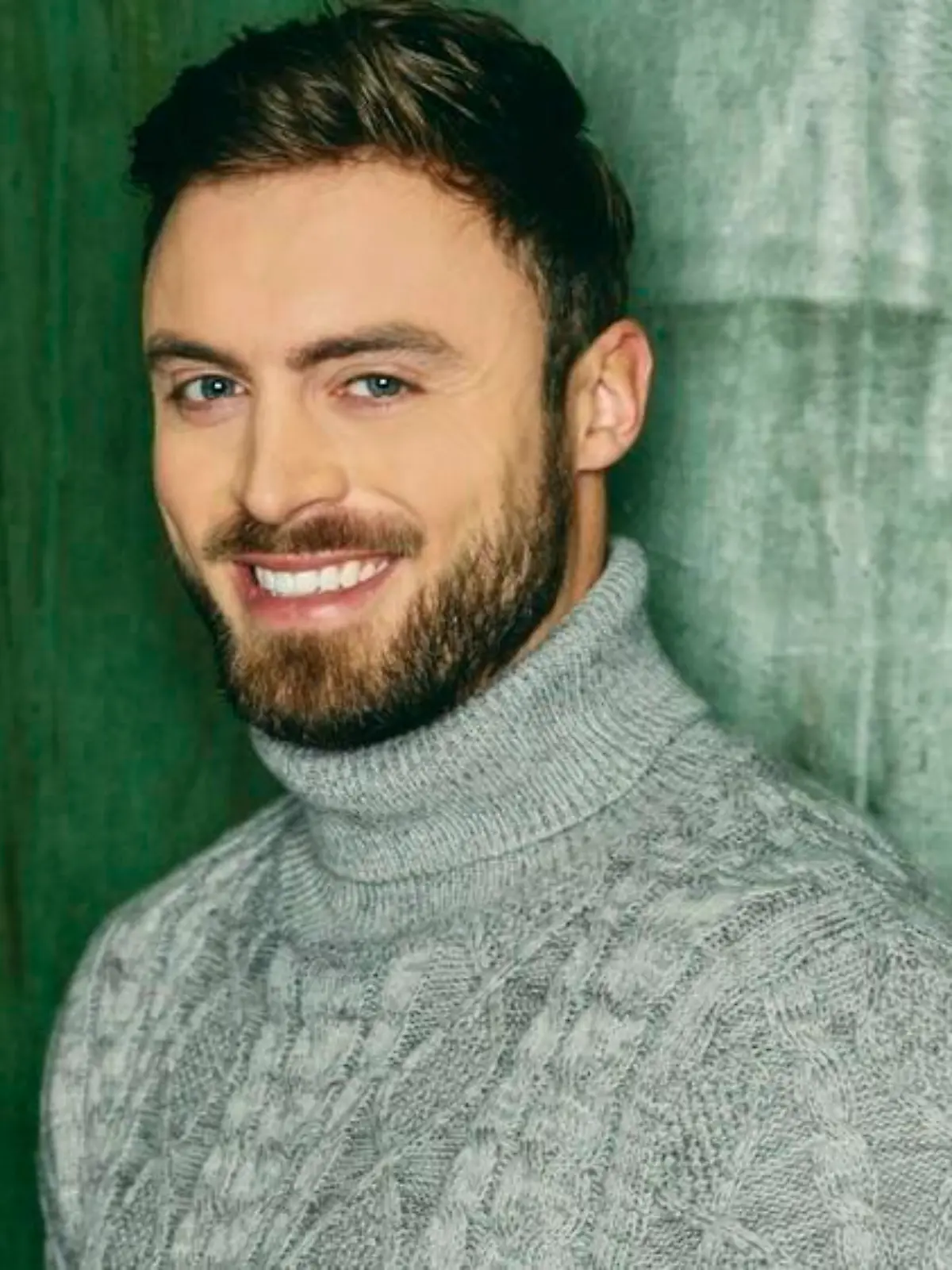 "Der Bachelor" Niko Griesert: "Eine Frau muss Manieren haben"