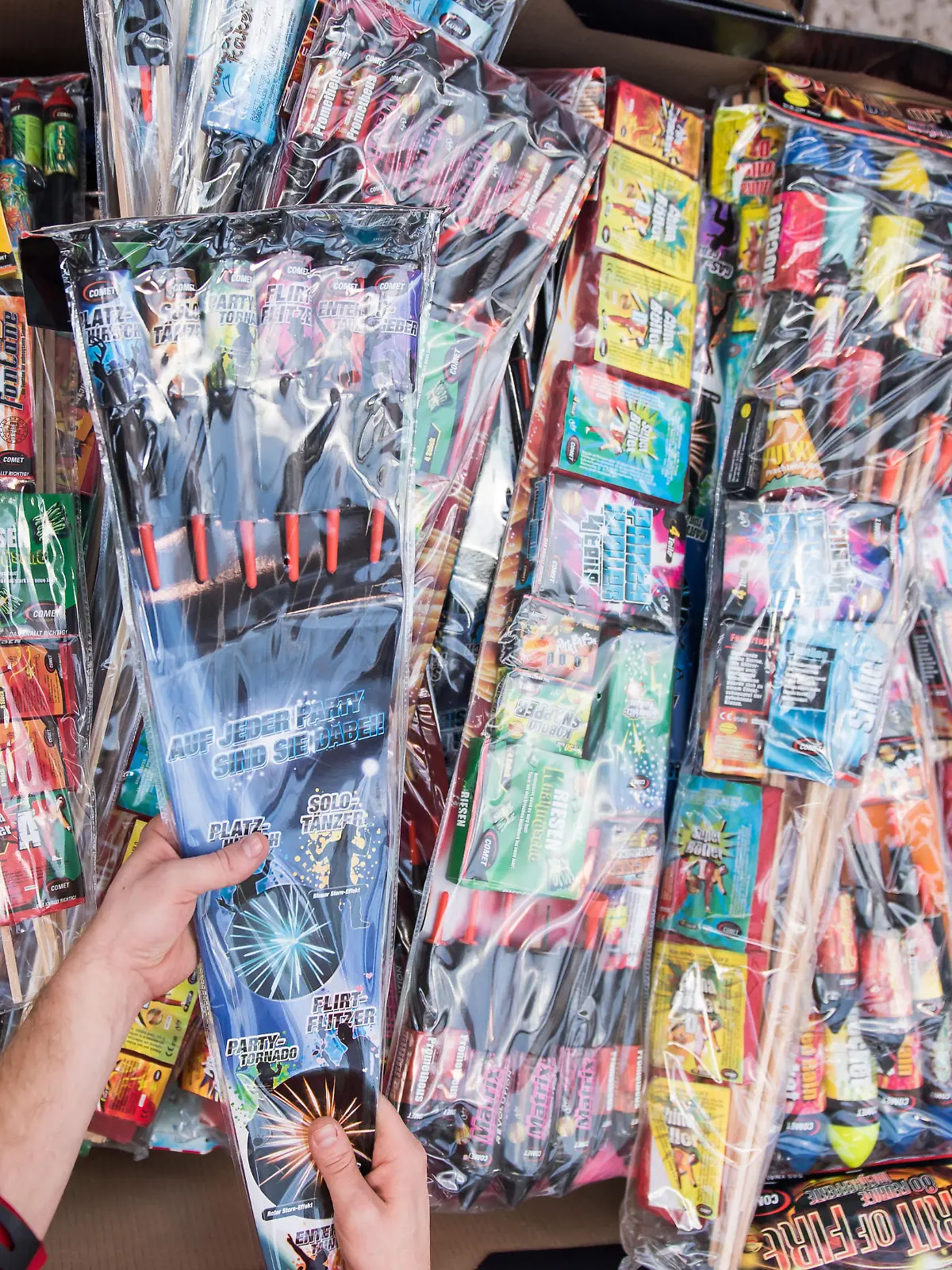 Verkauf von Feuerwerk für Silvester in einem Freisinger Baumarkt.
