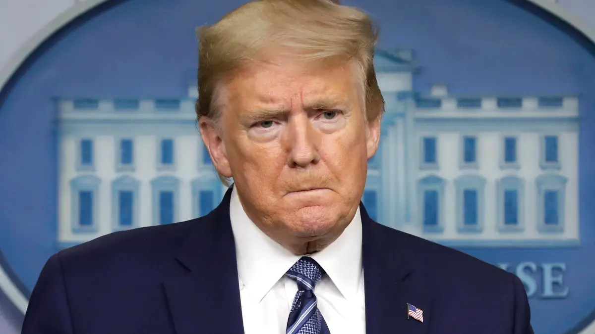 News Bilder des Tages United States President Donald J. Trump reacts as he speaks at the Coronavirus Task Force press briefing at the White House in Washington on April 21, 2020. PUBLICATIONxNOTxINxUSA Copyright: xGripasx/xPoolxviaxCNPx/xMediaPunchx