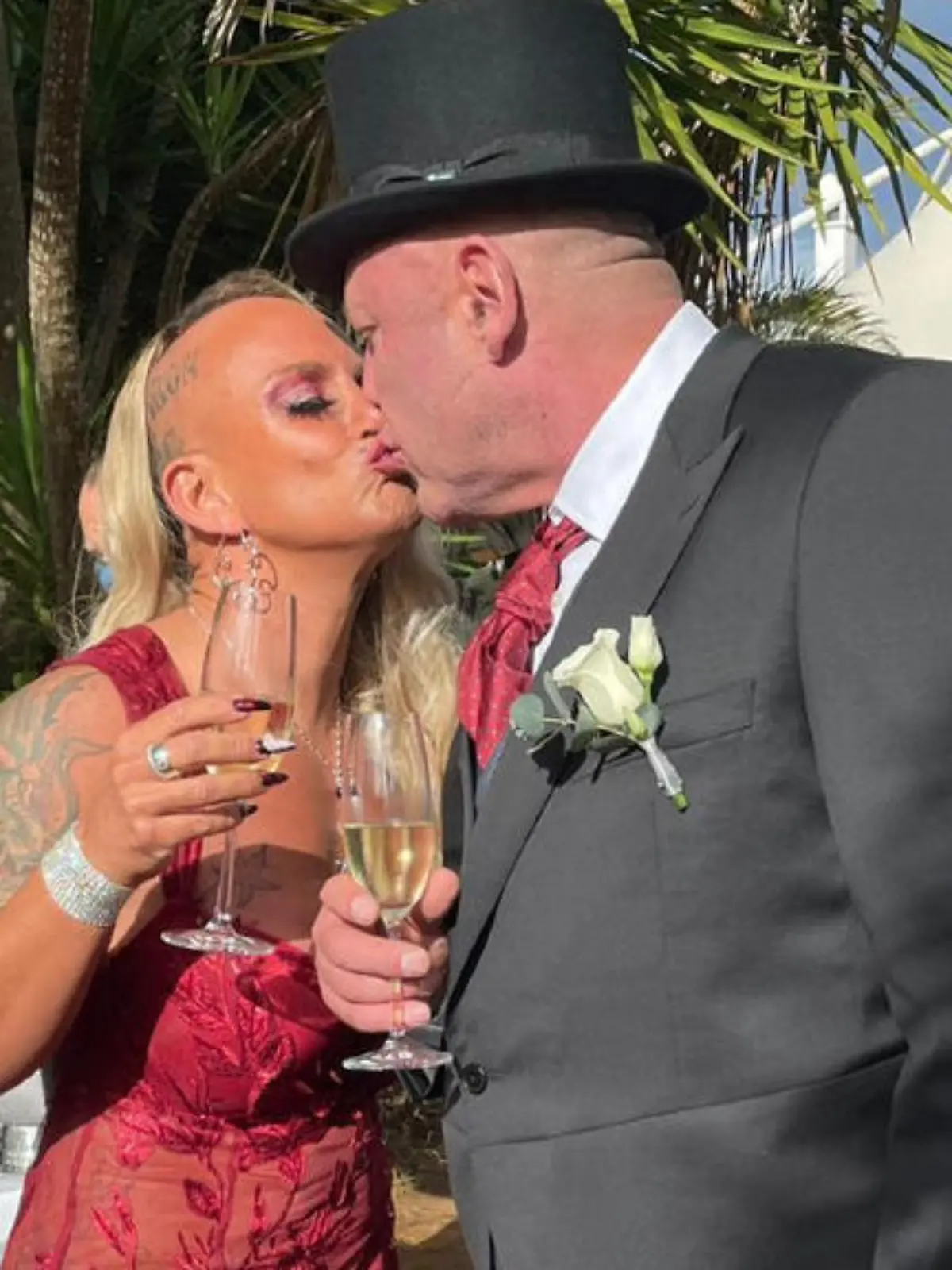 Bild zu: "Caro und Andreas Robens erneuern ihr Eheversprechen"
