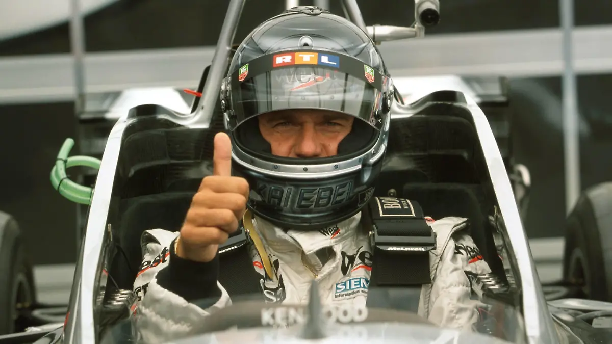 RTL-Reporter Kai Ebel Deutschland im McLaren-Doppelsitzer