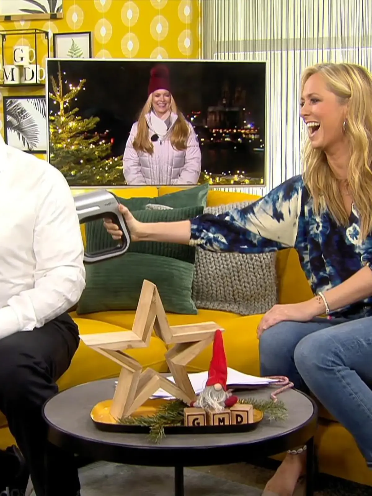 Bild zu: "So LUSTIG sind Massage-Pistolen"
