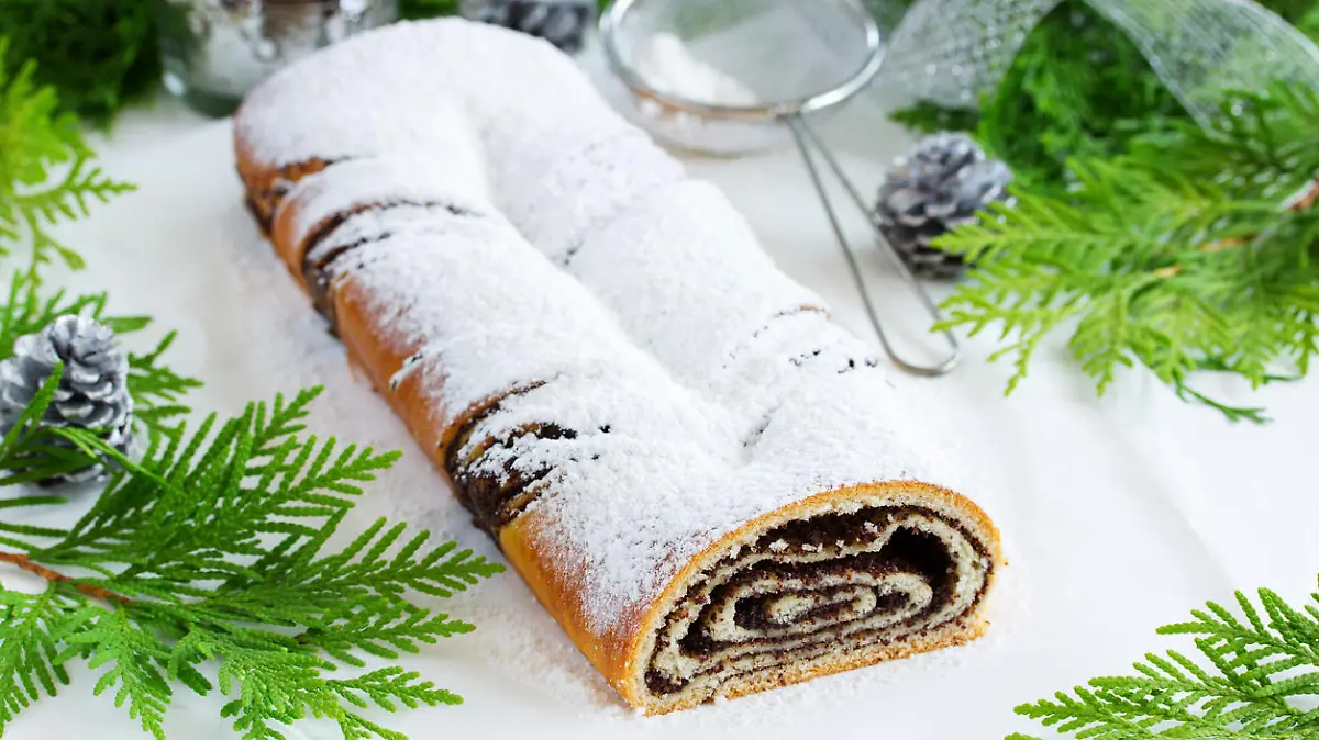 Mohn-Stollen