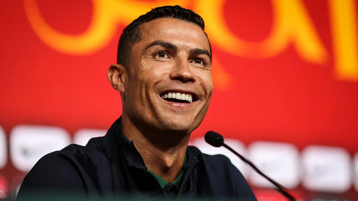 Portugal Team press conference, PK, Pressekonferenz & training session prior to the European Qualifiers match in Oeiras, Portugal - 22 Mar 2023 Cristiano Ronaldo of Portugal speaks during a press conference before the European Qualifiers match between Portugal and Liechtenstein at the Cidade do Futebol. Oeiras Portugal NOxUSExINxGERMANY PUBLICATIONxINxALGxARGxAUTxBRNxBRAxCANxCHIxCHNxCOLxECUxEGYxGRExINDxIRIxIRQxISRxJORxKUWxLIBxLBAxMLTxMEXxMARxOMAxPERxQATxKSAxSUIxSYRxTUNxTURxUAExUKxVENxYEMxONLY Copyright: xSOPAxImagesx Editorial use only