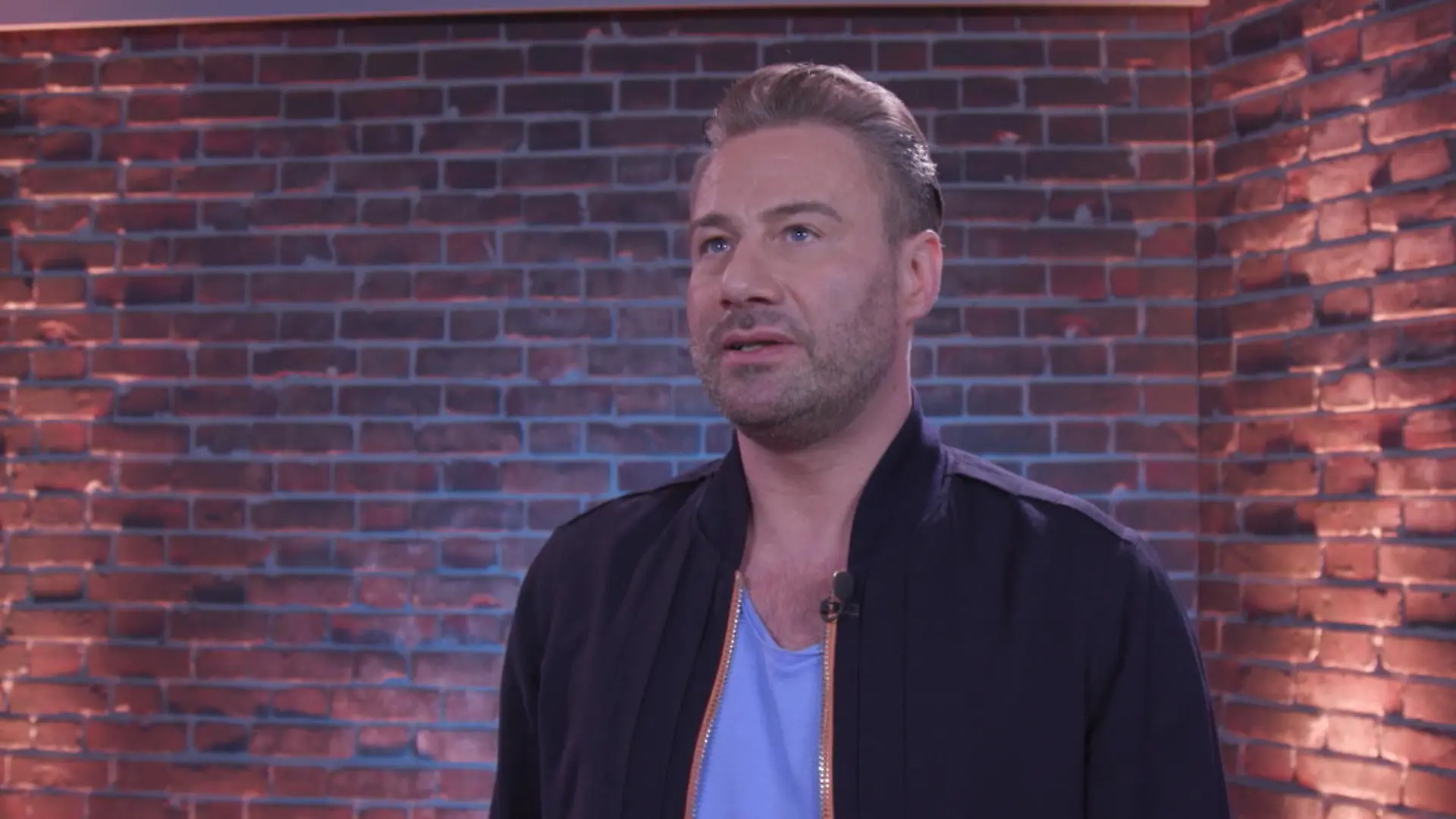 Moderieren ist gar nicht so einfach Sasha zieht den Hut vor Latenight-Talkern