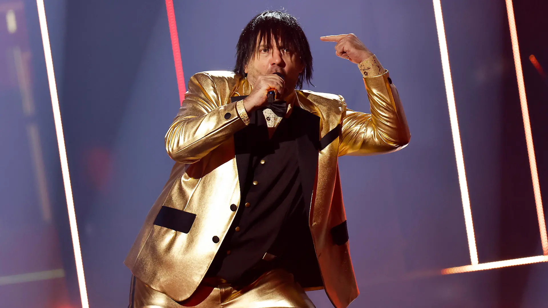 Sänger Ikke Hüftgold alias Matthias Distel startet mit seinem Titel 'Lied mit gutem Text' beim deutschen Vorentscheid zum Eurovision Song Contest (ESC) 2023 unter dem Motto 'Unser Lied für Liverpool' mit einer Bühnenprobe in den MMC Studios. Köln, 02.03.2023