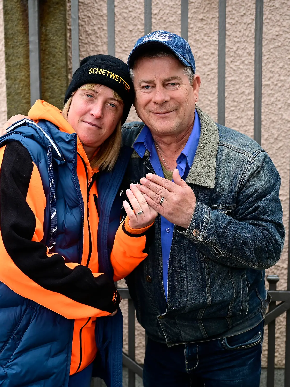 Der "Supertalent"-Gewinner Michael Hirte und seine Freundin Sandra haben sich verlobt.