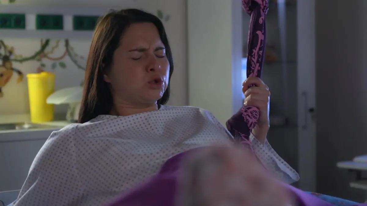 Saskia bringt ihr Baby zur Welt „Unter uns“-Folge vom 10.12.2020