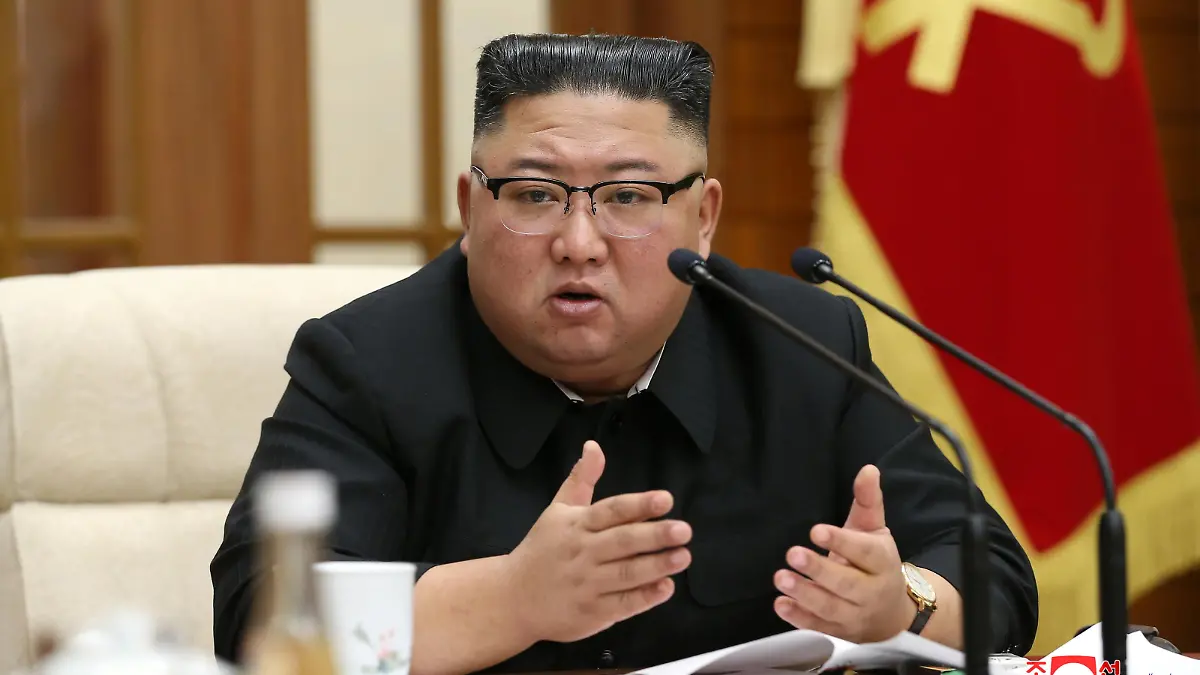 North Korean leader Kim Jong Un presides over the 21st Enlarged Meeting of the Political Bureau of the Seventh Central Committee of the Workers' Party of Korea at the headquarters building of the Party Central Committee in Pyongyang, North Korea, in this undated photo released by North Korea's Korean Central News Agency (KCNA) on November 29, 2020. KCNA via REUTERS    KCNA via REUTERS    ATTENTION EDITORS - THIS IMAGE WAS PROVIDED BY A THIRD PARTY. REUTERS IS UNABLE TO INDEPENDENTLY VERIFY THIS IMAGE. NO THIRD PARTY SALES. SOUTH KOREA OUT. NO COMMERCIAL OR EDITORIAL SALES IN SOUTH KOREA.