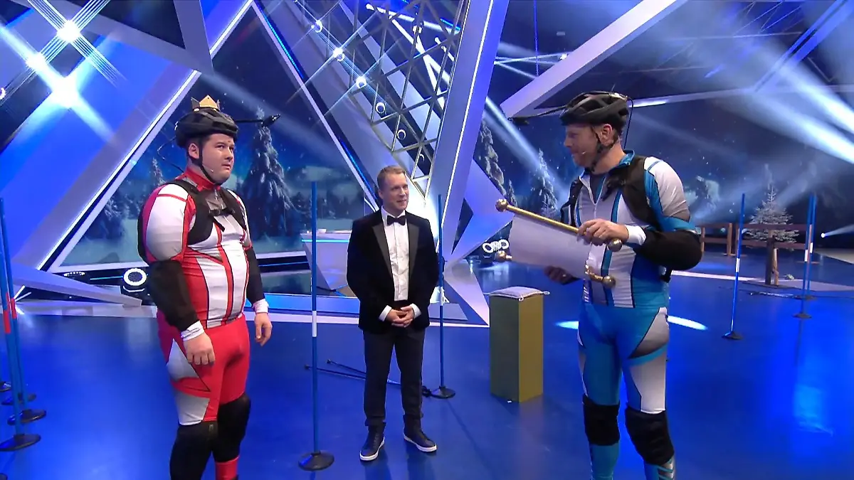 Chris Tall gewinnt die erste "Der König der Kindsköpfe"-Show Mario Barth muss ihm huldigen