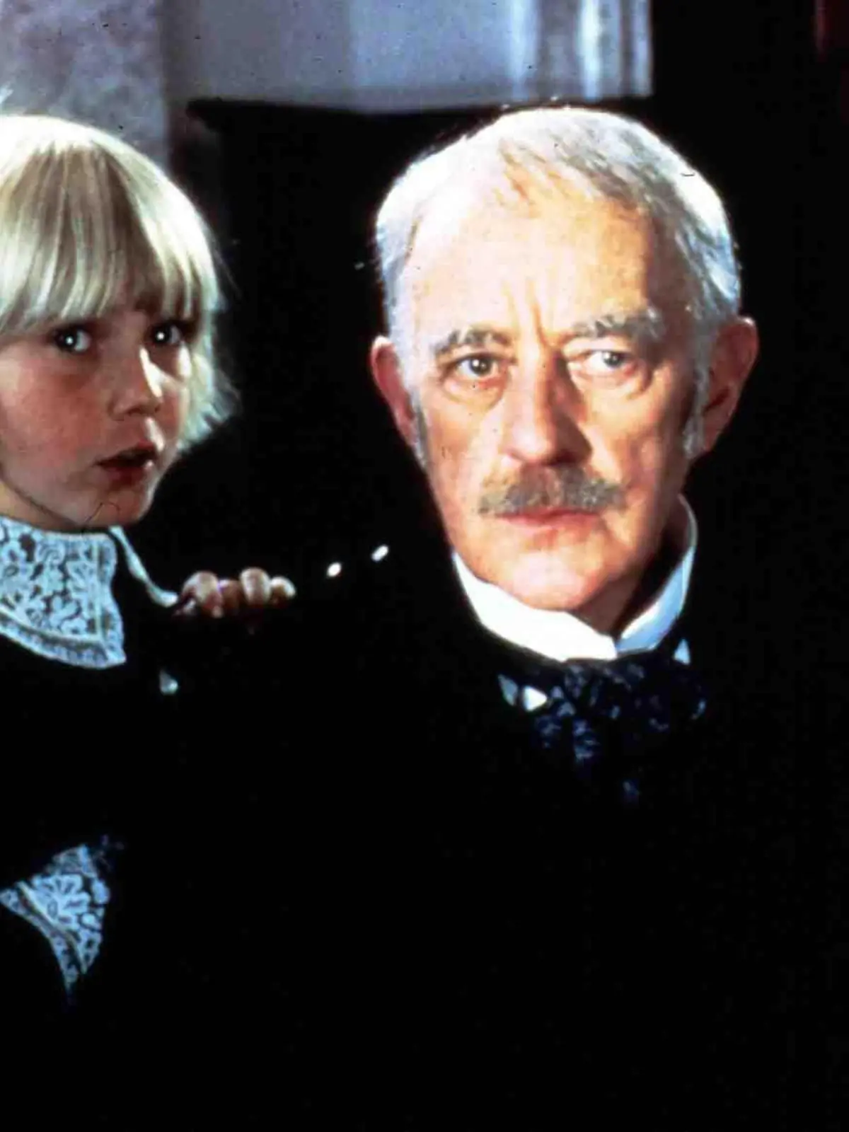 Little Lord Fauntleroy  (1980) Ricky Schroder, Alec Guinness   Cedric Erroll (Ricky Schroder) und der Earl of Dorincourt (Alec Guinness) Regie: Jack Gold , |