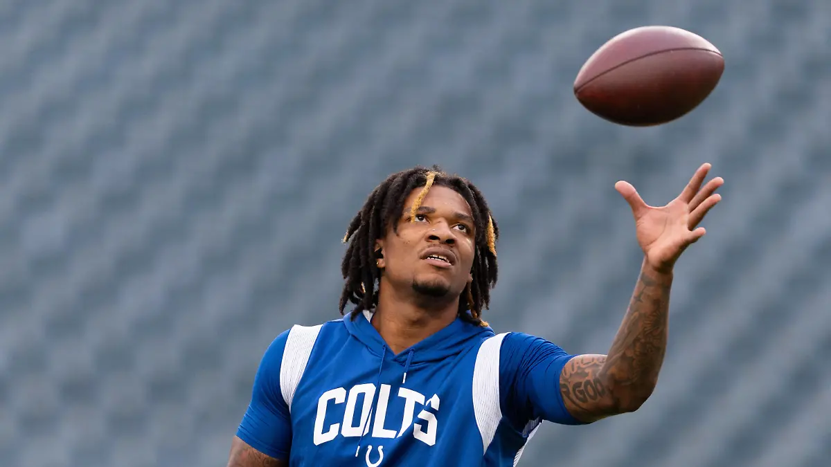 NFL, American Football Herren, USA Preseason-Indianapolis Colts at Philadelphia Eagles Aug 24, 2023 Philadelphia, Pennsylvania, USA Indianapolis Colts quarterback Anthony Richardson warms up before a game against the Philadelphia Eagles at Lincoln Financial Field. Philadelphia Lincoln Financial Field Pennsylvania USA, EDITORIAL USE ONLY PUBLICATIONxINxGERxSUIxAUTxONLY Copyright: xBillxStreicherx 20230824_bs_sq4_0007