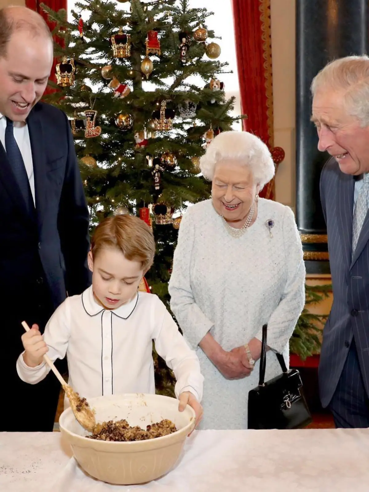 Britischen Royals beim Pudding backen