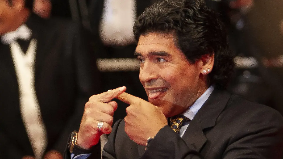  Ex-star du football argentin Diego Maradona arrive pour la premire de film Mhuggle pendant le Festival de Cannes au Palais des Festivals de Cannes, France, 20 mai 2008 262450 2008-05-20 PUBLICATIONxINxGERxAUTxONLY Copyright: xRosaxBamex/xStarfacex STAR_262450_007