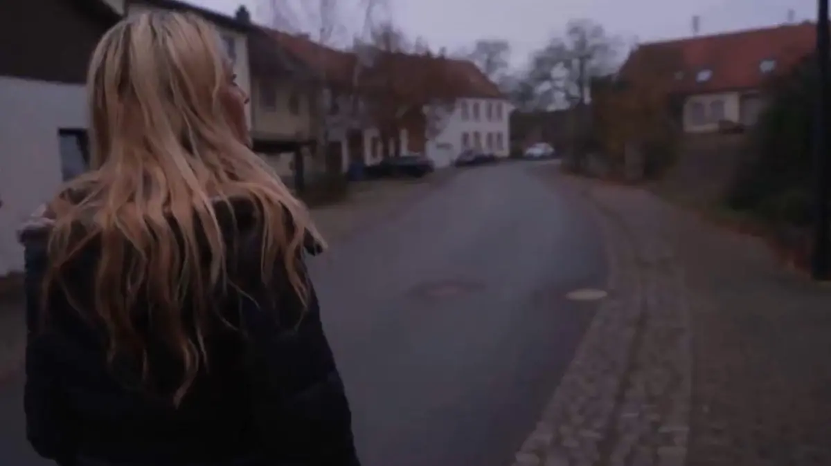 RTL-Reporterin Melanie Britz recherchierte in Kleinbundenbach.