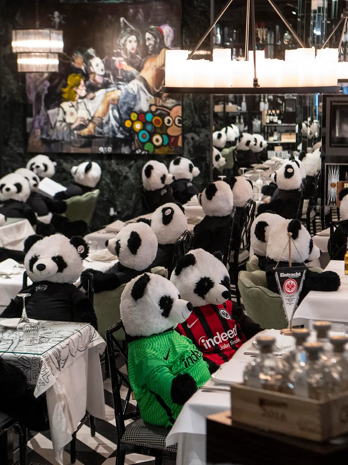 Panda, Plüschtier, Restaurant, Lockdown, Pino, Frankfurt