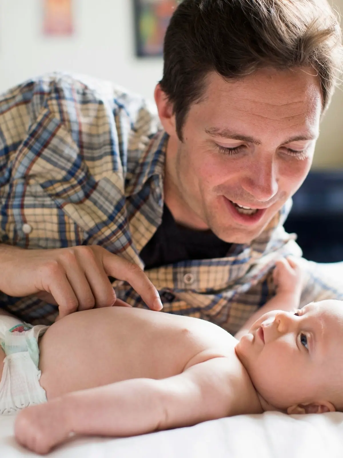 , Father playing with baby boy (2-5 months) Keine Weitergabe an Drittverwerter.