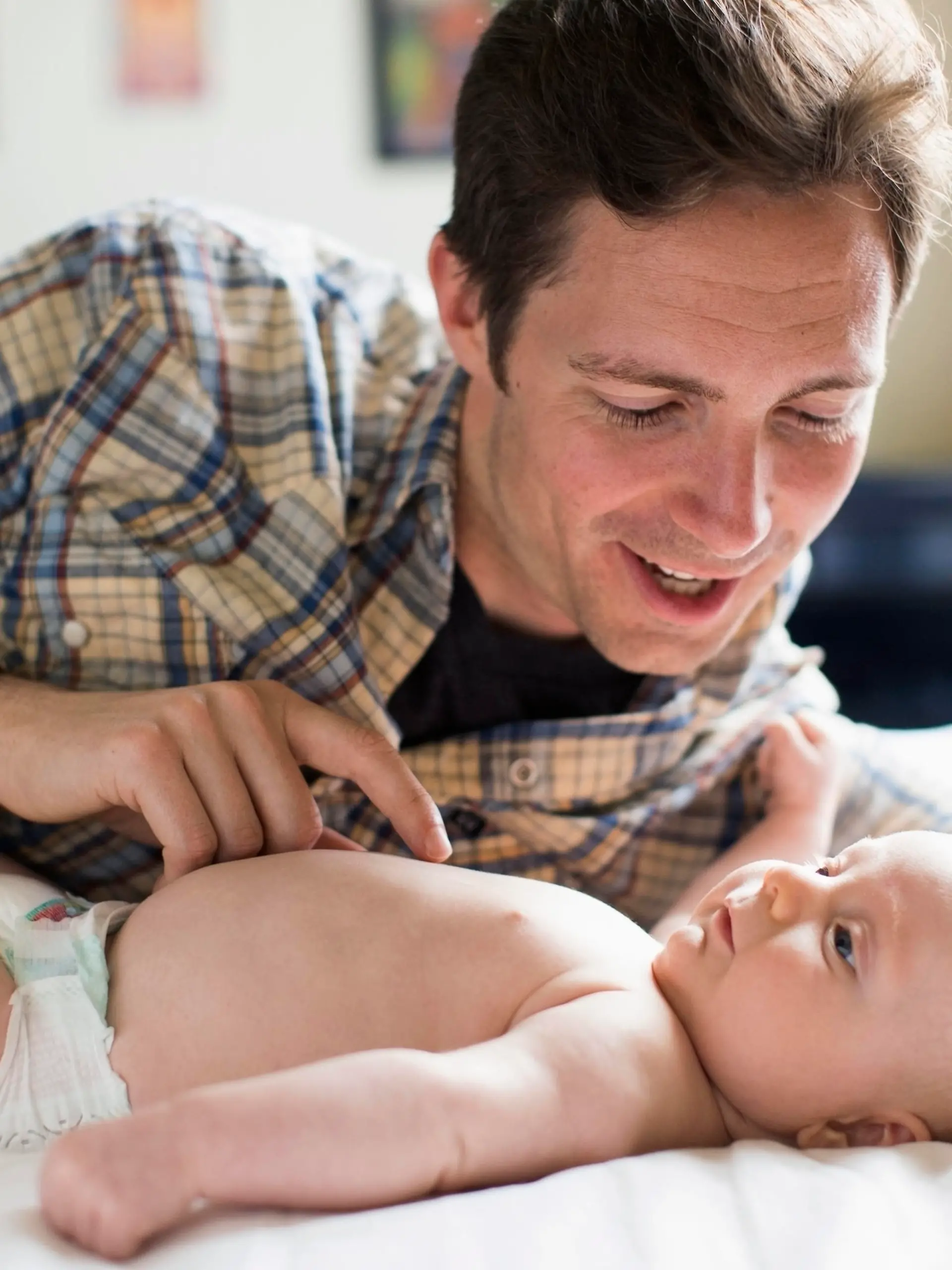 , Father playing with baby boy (2-5 months) Keine Weitergabe an Drittverwerter.