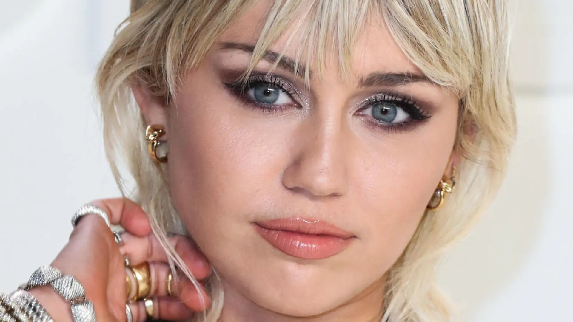 Miley Cyrus: In der Pandemie konnte sie nicht nüchtern bleiben