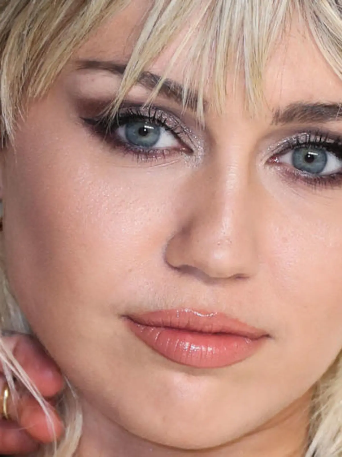 Miley Cyrus: In der Pandemie konnte sie nicht nüchtern bleiben