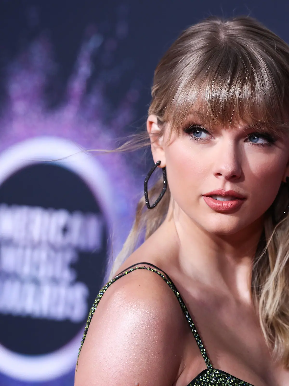 Taylor Swift gehört bei der Verleihung der American Music Awards 2020 zu den Gewinnern.
