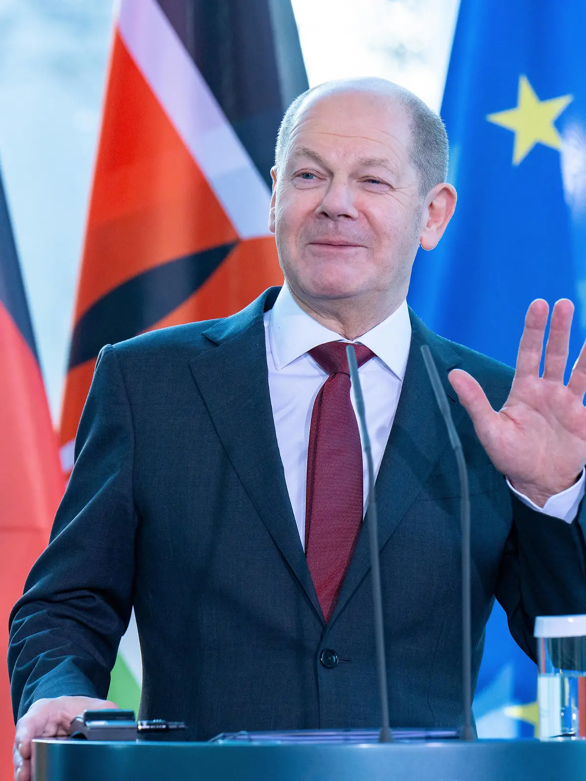 Bundeskanzler Olaf Scholz Bundeskanzler Olaf Scholz SPD empfängt Staatspräsident Republik Kenia, William Ruto im Bundeskanzleramt Berlin Berlin GER *** Federal Chancellor Olaf Scholz Federal Chancellor Olaf Scholz SPD receives President of the Republic of Kenya, William Ruto at the Federal Chancellery Berlin Berlin GER