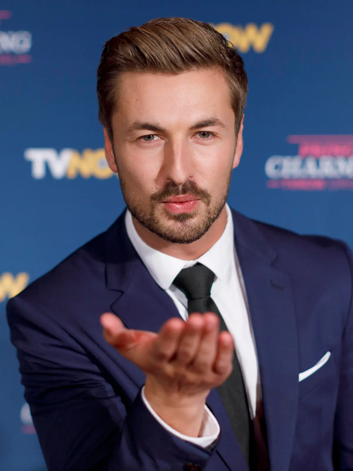 Nicolas Puschmann bei der Premiere der TVNOW Gay-Dating-Show Prince Charming in Hennes Terrasse am Mauritiuswall. Köln, 29.10.2019 *** Nicolas Puschmann at the premiere of the TVNOW Gay Dating Show Prince Charming in Hennes Terrasse am Mauritiuswall Cologne, 29 10 2019 Foto:xC.xHardtx/xFuturexImage