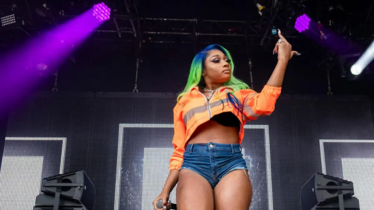 Megan Thee Stallion: Vertrauen durch Fashion