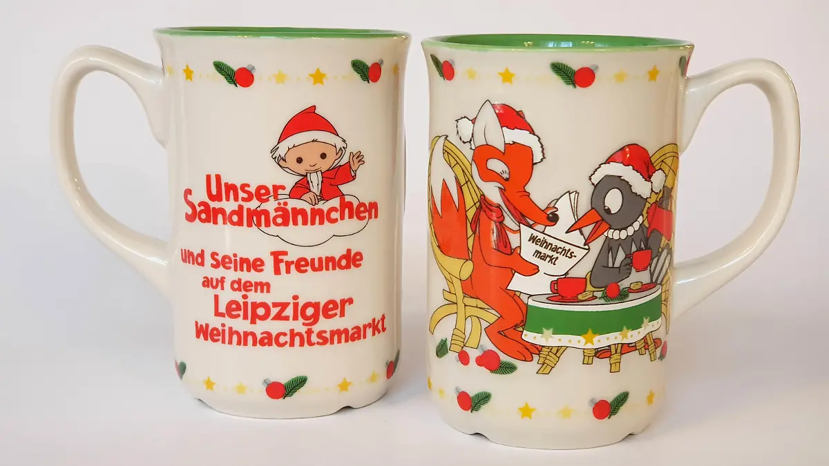 Kindertassen der vergangenen Jahre vom Leipziger Weihnachtsmarkt