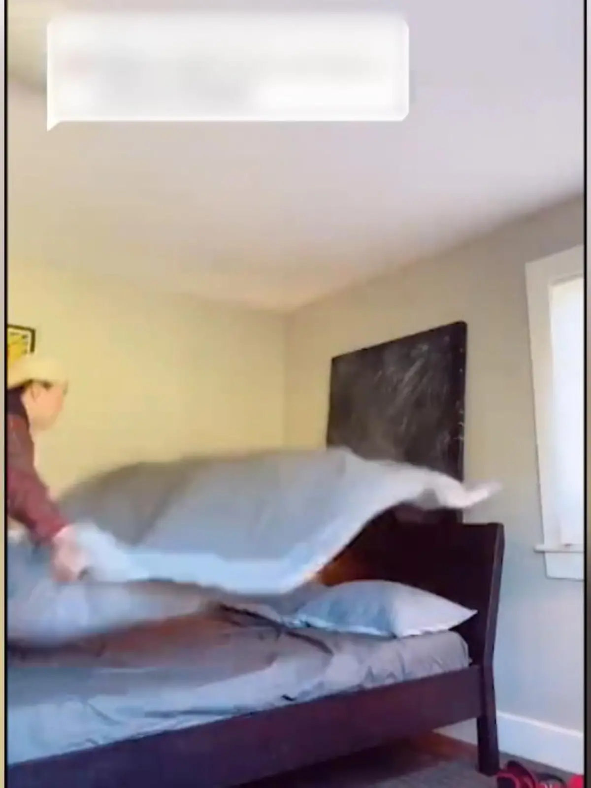 Bild zu: "So machen Sie Ihr Bett in 3 Sekunden!"