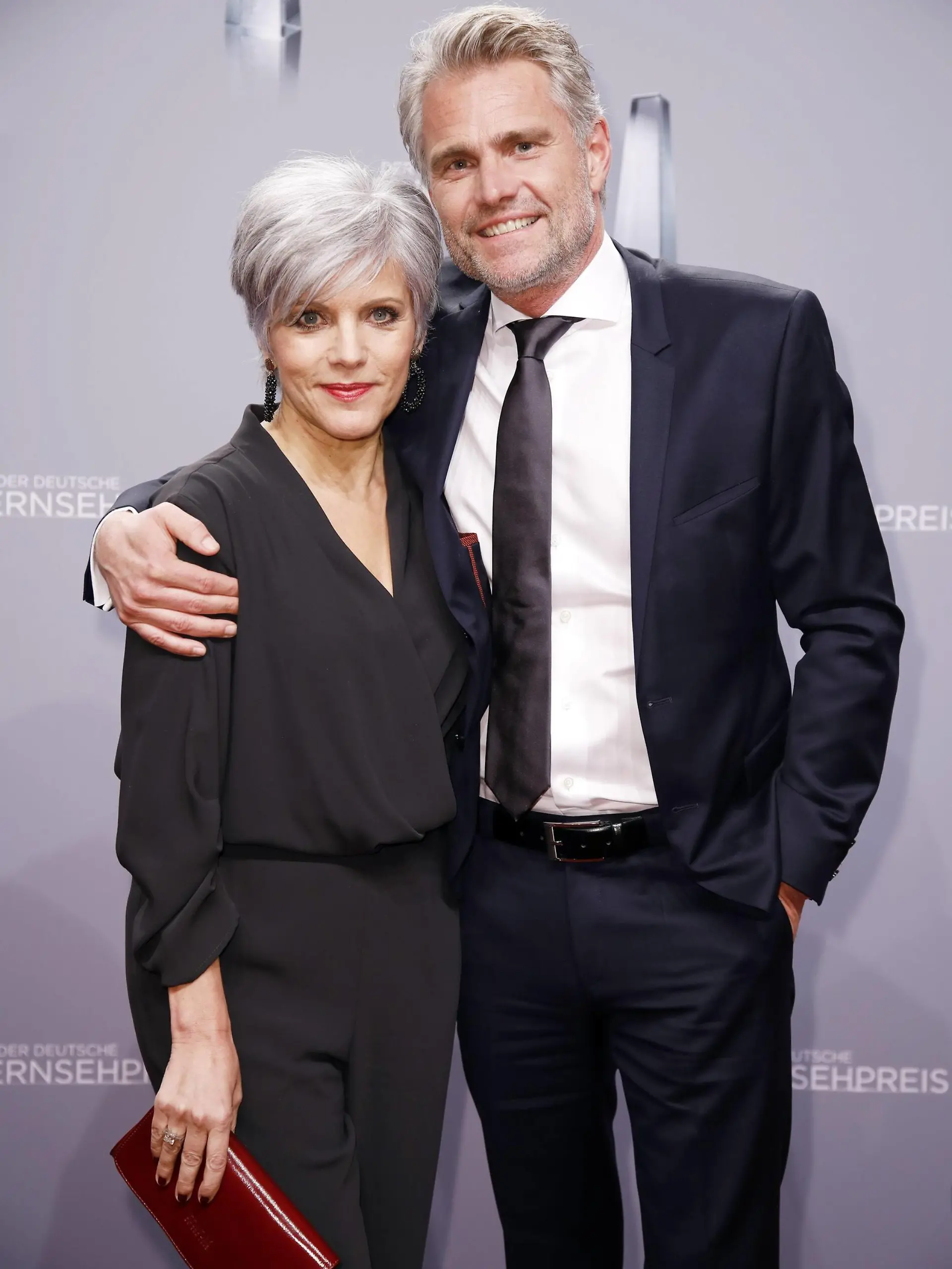 Birgit Schrowange mit Freund Frank Spothelfer bei der Verleihung des Deutschen Fernsehpreises 2018 im Palladium. Köln, 26.01.2018 *** Birgit Schrowange with friend Frank Spothelfer at the German television Awards 2018 in the Palladium Cologne 26 01 2018 Foto:xS.xGabschx/xFuturexImage