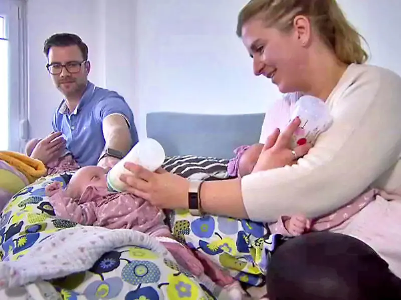 Familie Rausch aus Pforzheim ist ein Wunder: Sina und Andreas bekamen  eineiige Drillinge