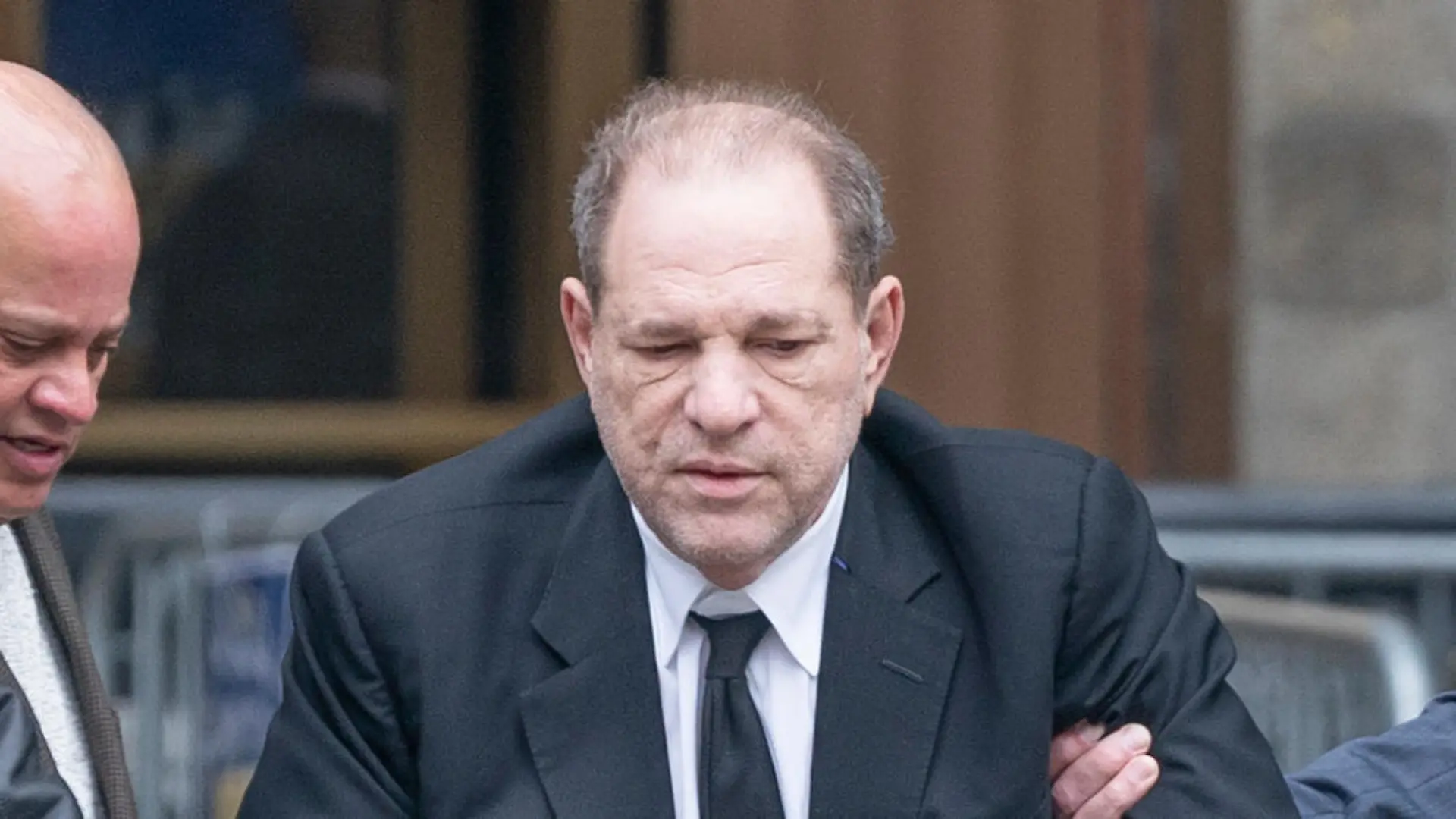 Corona-Verdacht: Harvey Weinstein ist im Gefängnis erkrankt