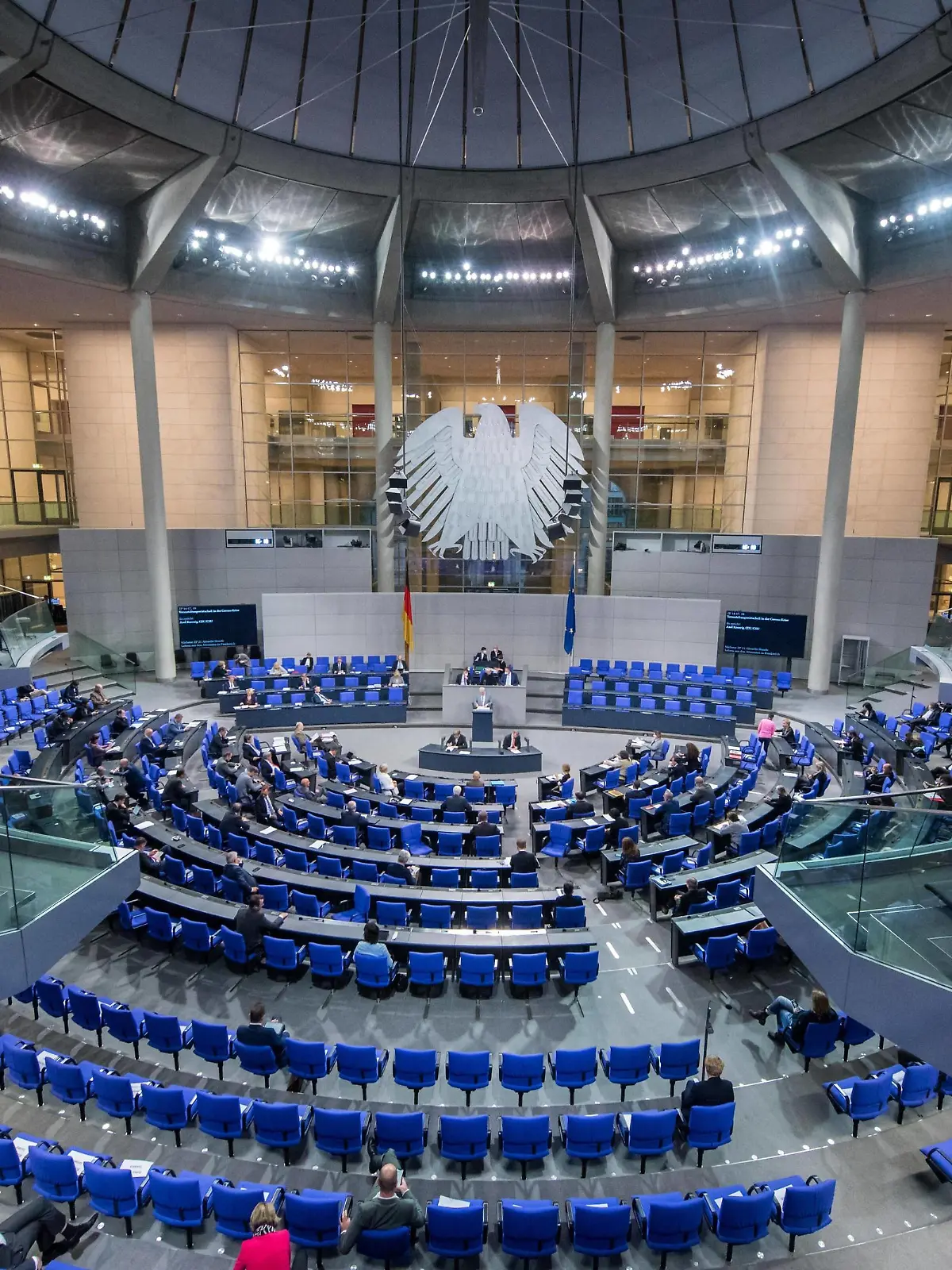  Berlin, Plenarsitzung im Bundestag Deutschland, Berlin - 30.10.2020: Im Bild ist der Plenarsaal während der Sitzung des deutschen Bundestags zu sehen. Berlin Bundestag Berlin Deutschland *** Berlin, Plenary Session in the Bundestag Germany, Berlin 30 10 2020 The picture shows the plenary hall during the session of the German Bundestag Berlin Bundestag Berlin Germany