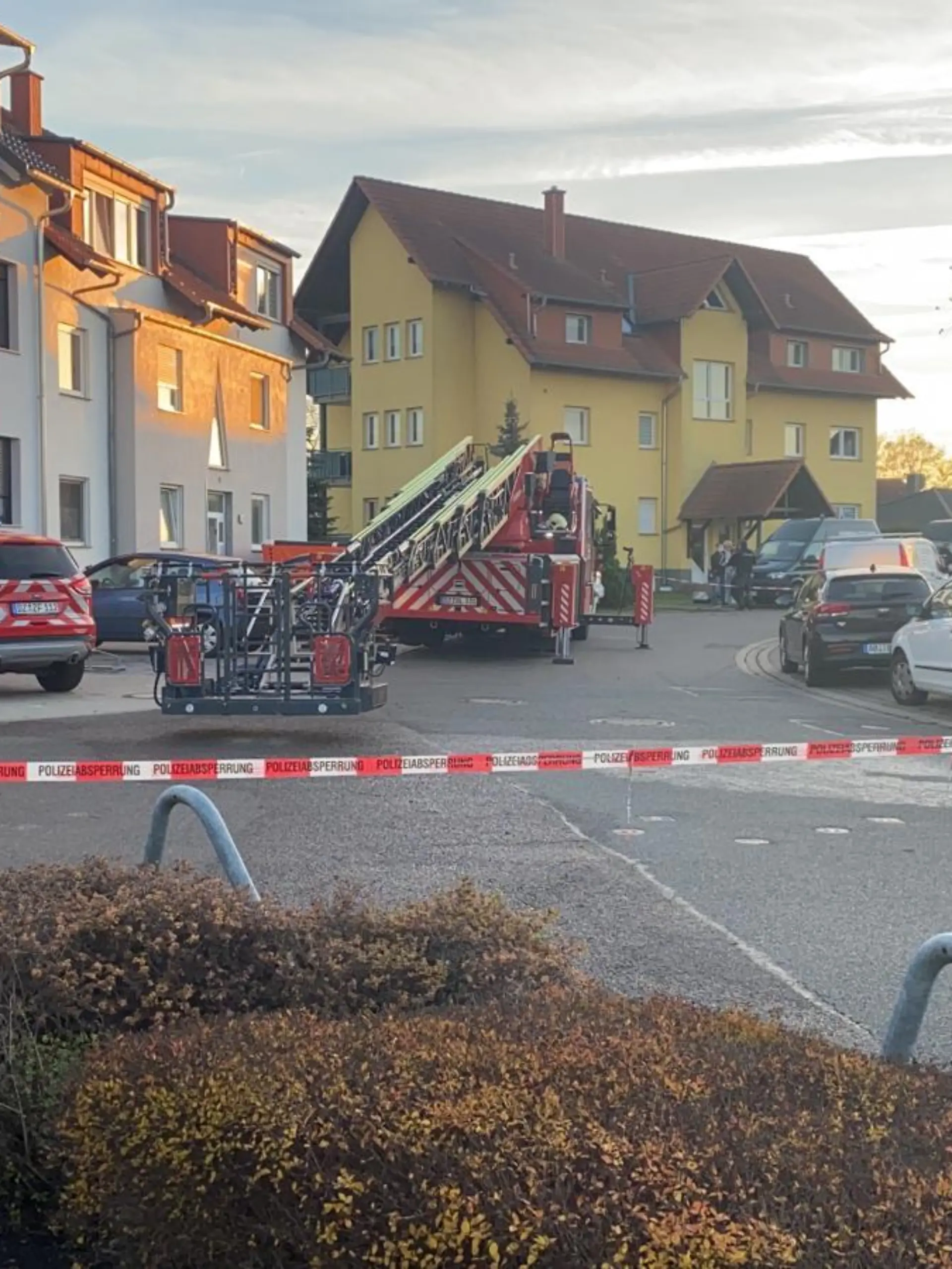 Bei einem Gewaltverbrechen in Delitzsch ist am Mittwoch eine 35 Jahre alte Frau ums Leben gekommen.