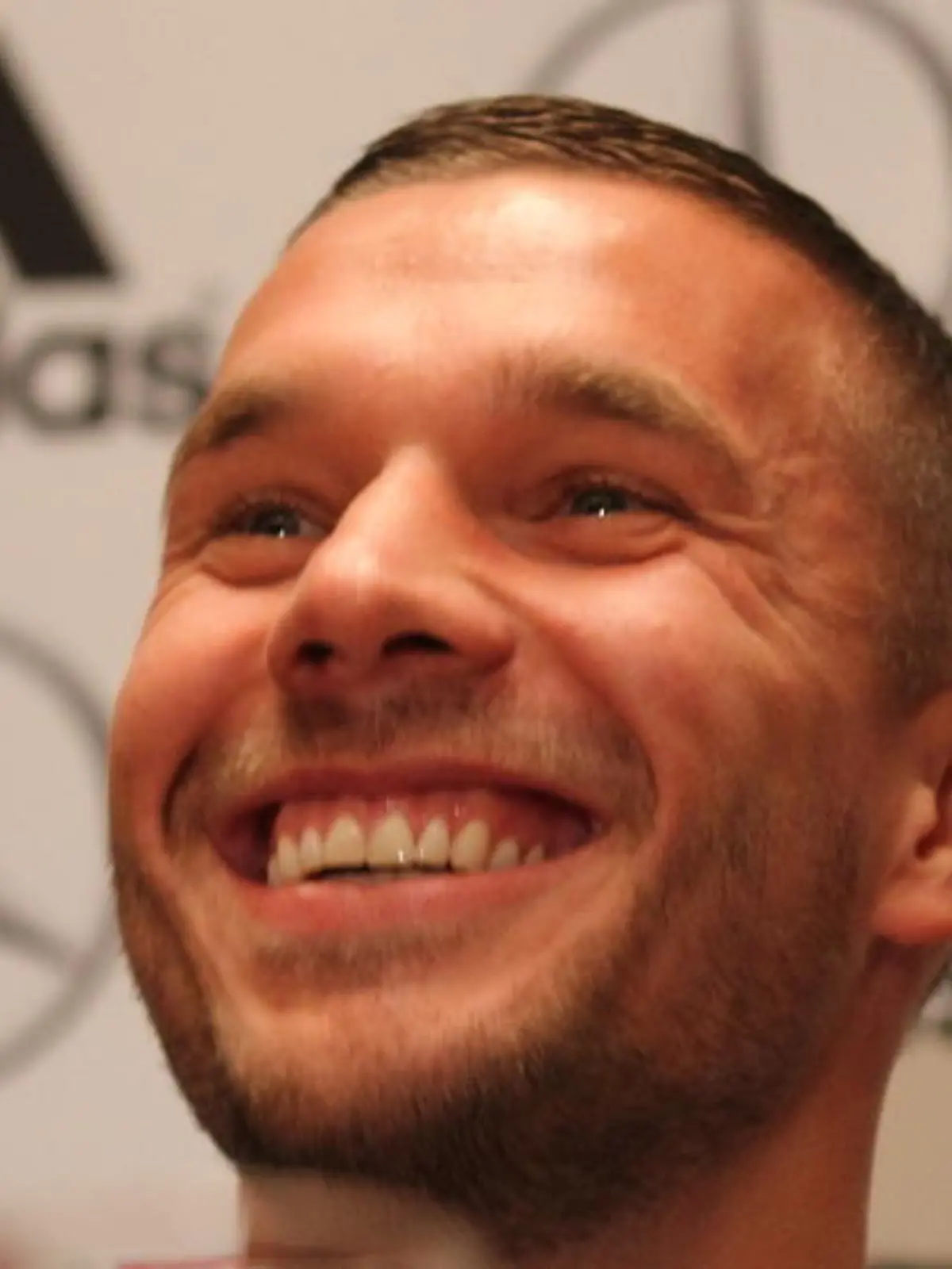 Lukas Podolski spielt für die Kölner Haie Eishockey