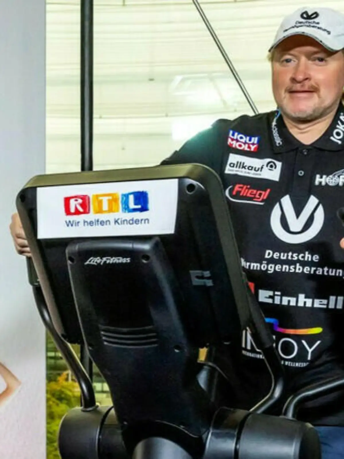 Joey Kelly steigt für RTL-Spendenmarathon 24 Stunden auf Crosstrainer