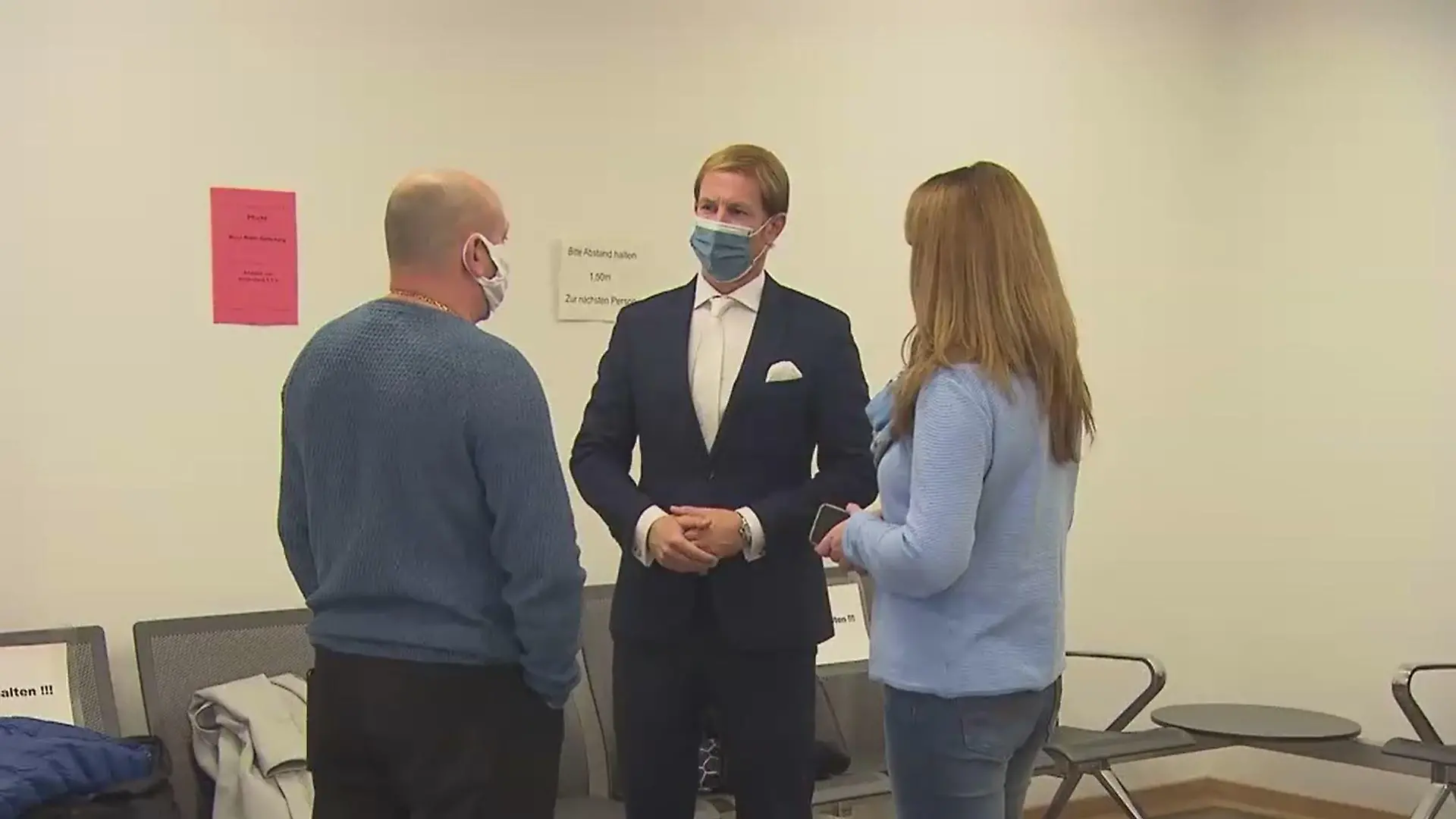 Miron (14) wurde an einer Bushaltestelle erstochen.