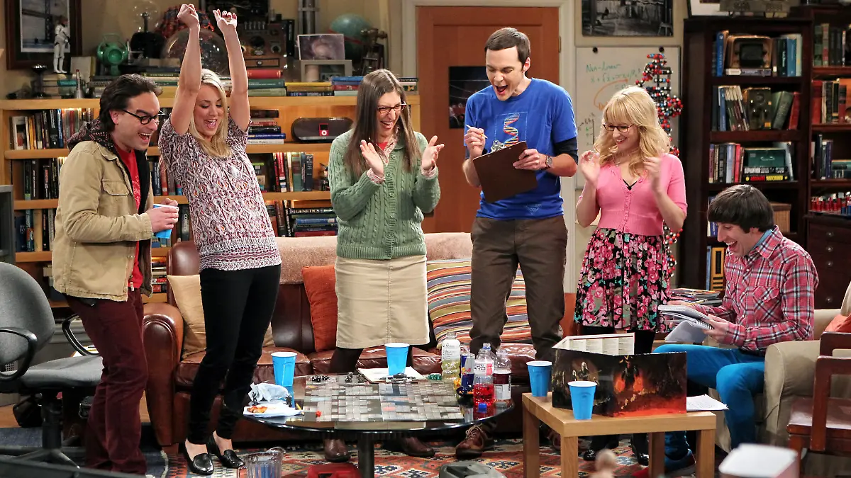 LOS ANGELES - APRIL 9: "The Love Spell Potential" -- When the girls'Ö trip to Vegas falls through, the guys invite them to play Dungeons & Dragons, causing Sheldon and Amy'Ös relationship to take an unexpected turn, on THE BIG BANG THEORY, Thursday, May 9 (8:00 - 8:31 PM, ET/PT) on the CBS Television Network. Pictured left to right: Johnny Galecki, Kaley Cuoco, Mayim Bialik, Jim Parsons, Melissa Rauch and Simon Helberg (Photo by Monty Brinton/CBS via Getty Images)