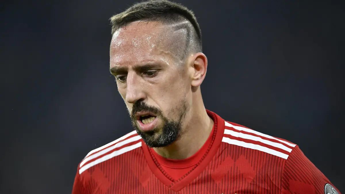 Franck Ribery FC Bayern München Champions League CL Gruppenphase FC Bayern München FCB vs AEK Athen 07.11.2018 DFL REGULATIONS PROHIBIT ANY USE OF PHOTOGRAPHS AS IMAGE SEQUENCES AND/OR QUASI-VIDEO FC Bayern München FCB vs AEK Athen *** Franck Ribery FC Bayern Munich Champions League CL Group Phase FC Bayern Munich FCB vs AEK Athens 07 11 2018 DFL REGULATIONS PROHIBIT ANY USE OF PHOTOGRAPHS AS IMAGE SEQUENCES AND OR QUASI VIDEO FC Bayern Munich FCB vs AEK Athens