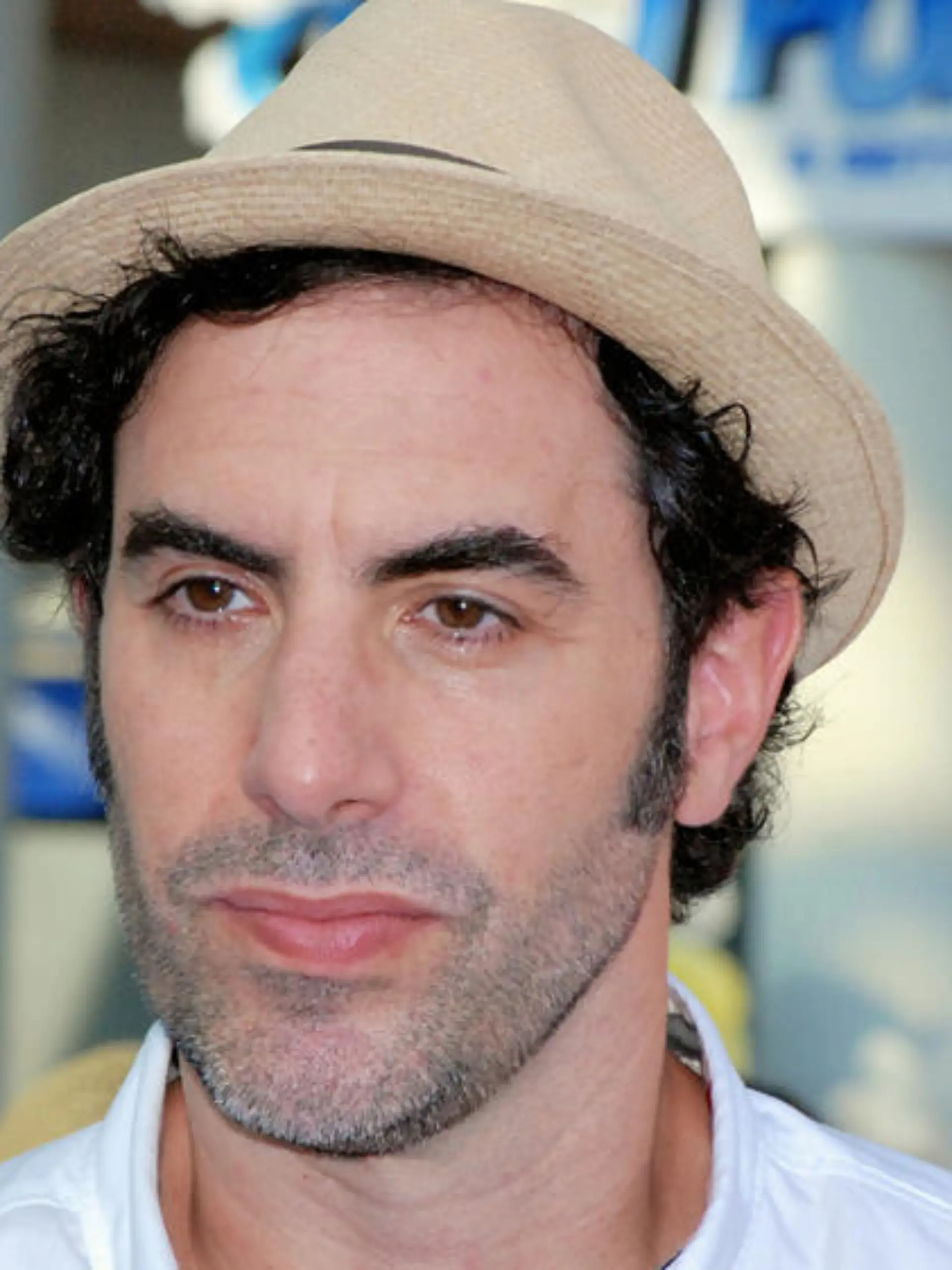 Sacha Baron Cohen geht erneut auf Mark Zuckerberg los