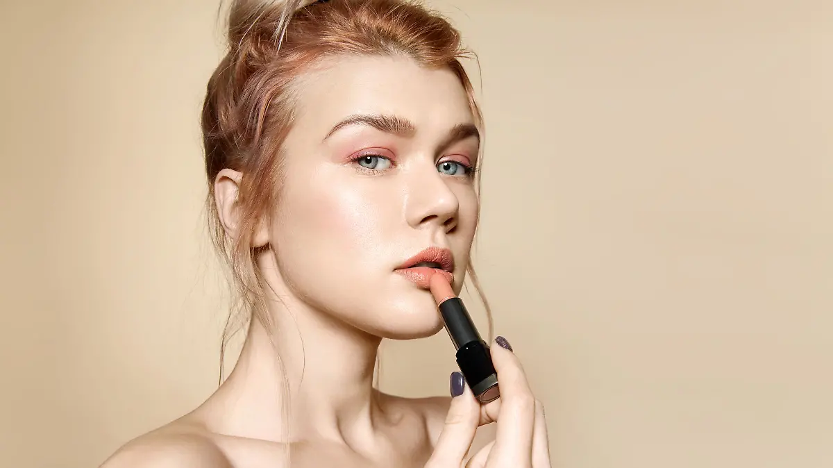 Rote Lippen: Peachrot