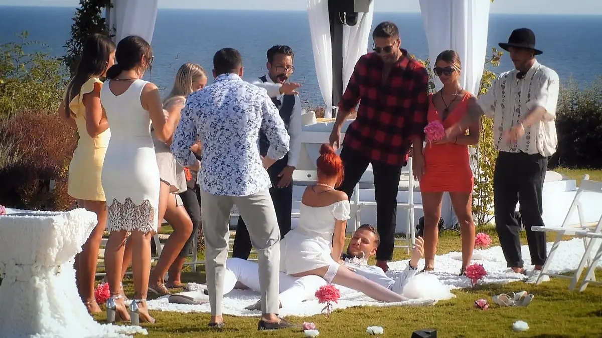 Georgia & Danilo feiern außergewöhnliche Hochzeitszeremonie Heißes Staffelende bei "Ex on the Beach"