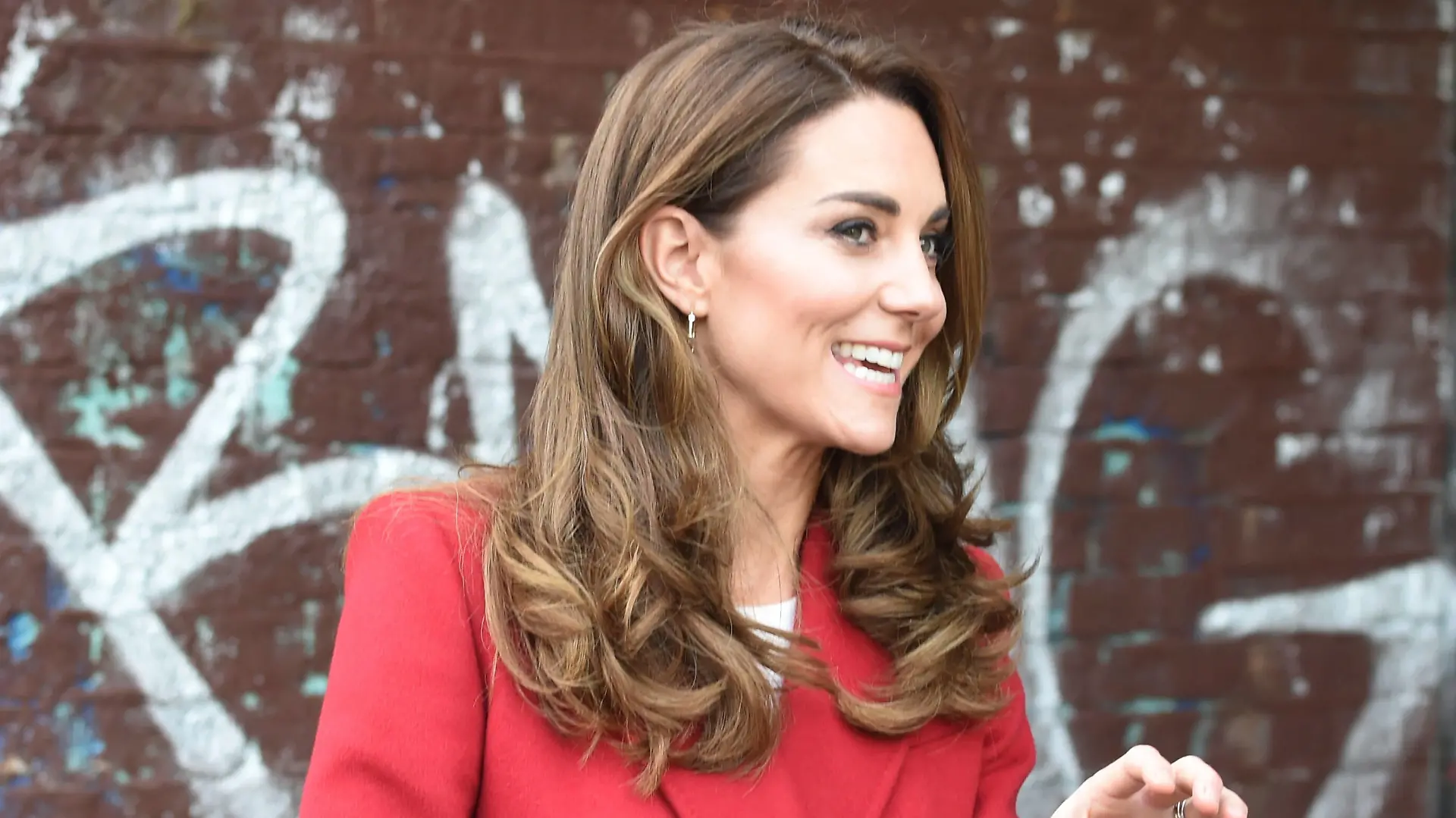  . 20/10/2020. London, United Kingdom. Prince William and Kate Middleton, The Duke and Duchess of Cambridge at the launch of the Hold Still photography project in London. PUBLICATIONxINxGERxSUIxAUTxHUNxONLY xPoolx/xi-Imagesx IIM-21713-0009