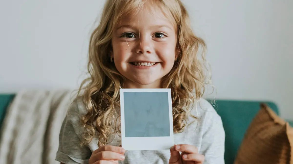 Das klassische Sofortbild-Format ist quadratisch - heute gibt es aber auch viele andere Größen